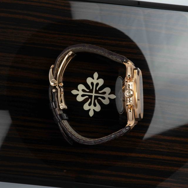 Patek Philippe Nautilus 5980R-001 Image 2